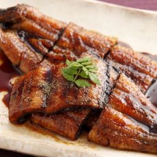 【送料無料】国産 特大・うなぎの蒲焼(タレ付き) 3尾セット